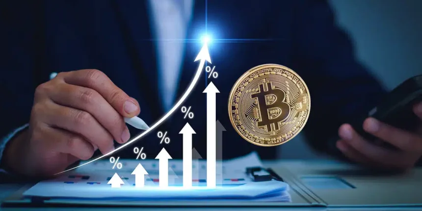 Los inversionistas no suelen invertir en activos de riesgo como BTC si la tasa de interés se mantiene alta. Composición por CriptoNoticias. LALAKA / stock.adobe.com ; pngegg.com.