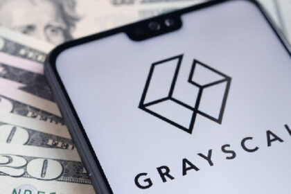 Grayscale Shifts $1 Billion in Ethereum to Coinbase Ahead of US ETF Trading Debut