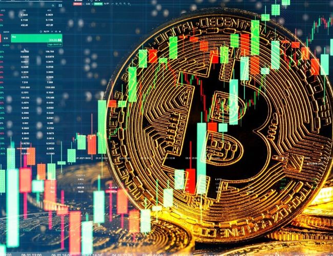 Bitcoin Forms Double Top Pattern On 4-Hour Chart, Analyst Reveals Targets