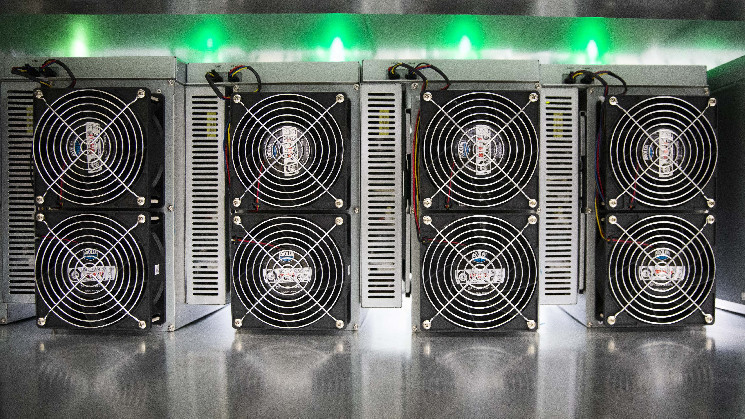 As Bitcoin Bellyflops to $54K Only Five Mining Rigs Remain Profitable, Says F2Pool