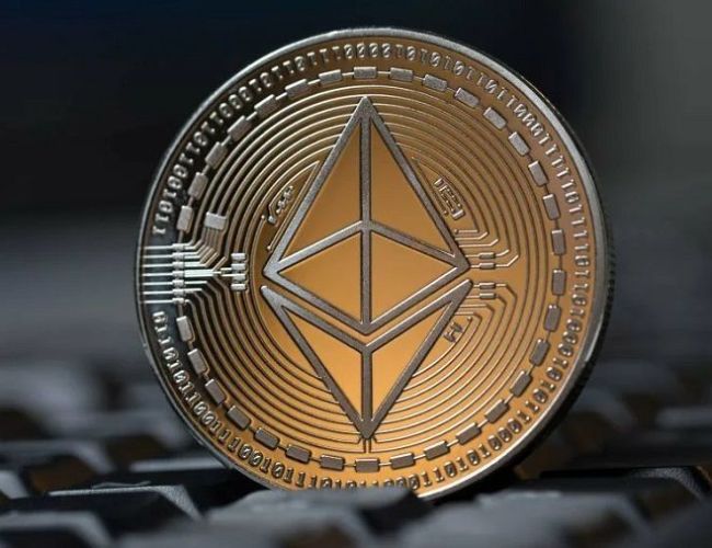 Ethereum Leaps 5%, Crosses $3,300: Bulls Command The Market