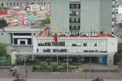 Ecuador responds to the rise of Worldcoin with a statement against cryptocurrencies