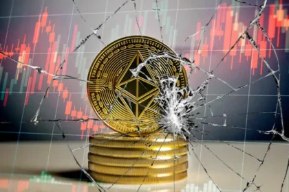 El precio de Ethereum cayó a los mismos niveles que en enero del 2024. Composición por CriptoNoticias. Fuente: Who is Danny / adobe.stock.com ; shutter speed / pixabay.com ; png-zsvai / pngegg.com.