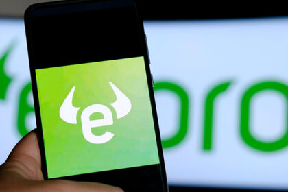 eToro settles with SEC, to cease most crypto trading activity